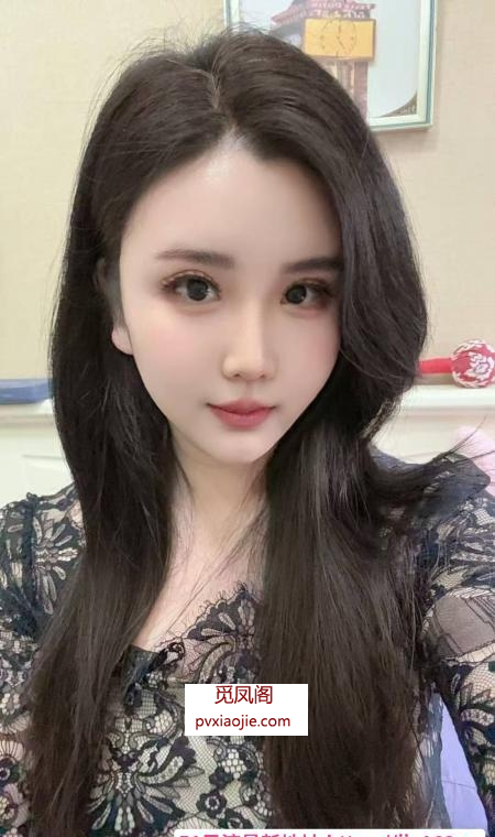 性感大长腿美少女