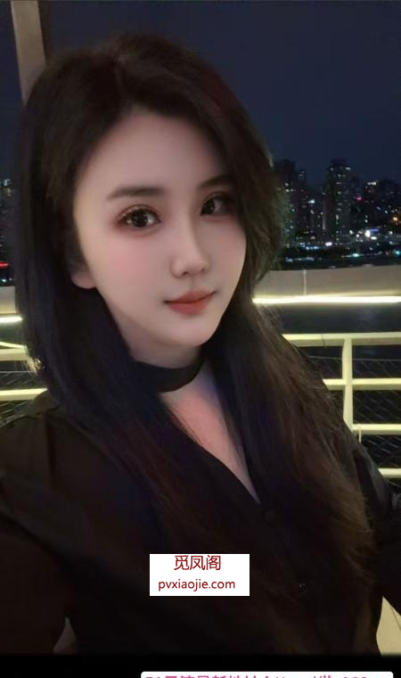 性感大长腿美少女