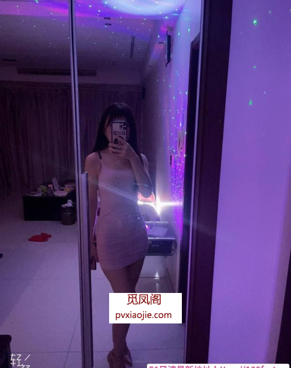 大长腿青青老师