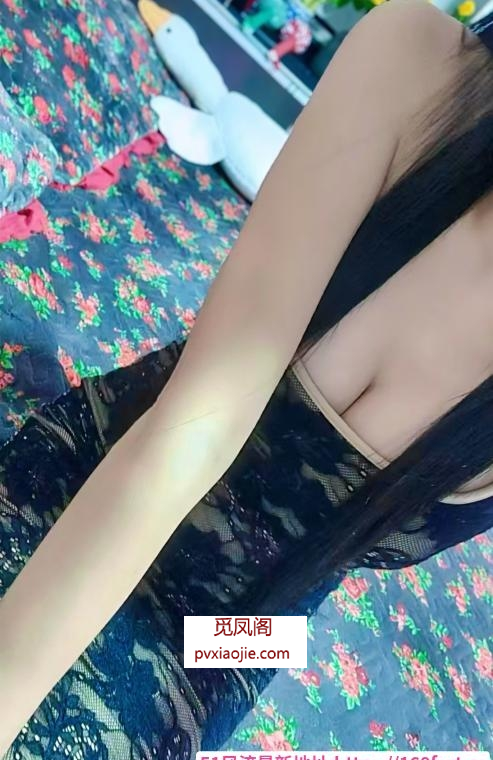 黑长直纯欲大长腿