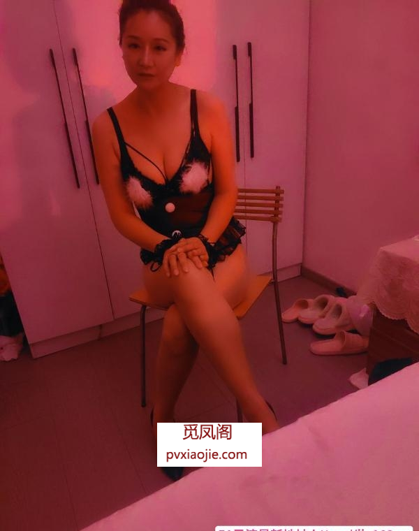 龙江大长腿骚姐