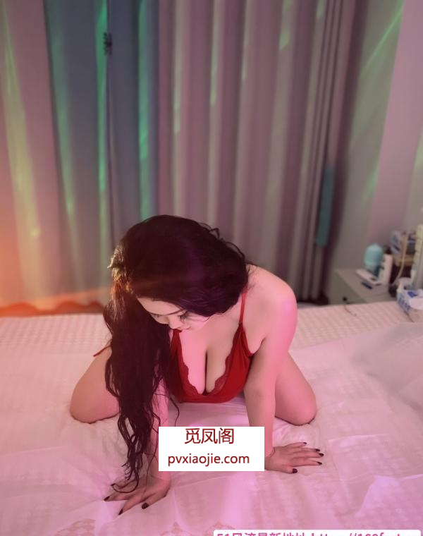 巨乳红唇性感贝贝